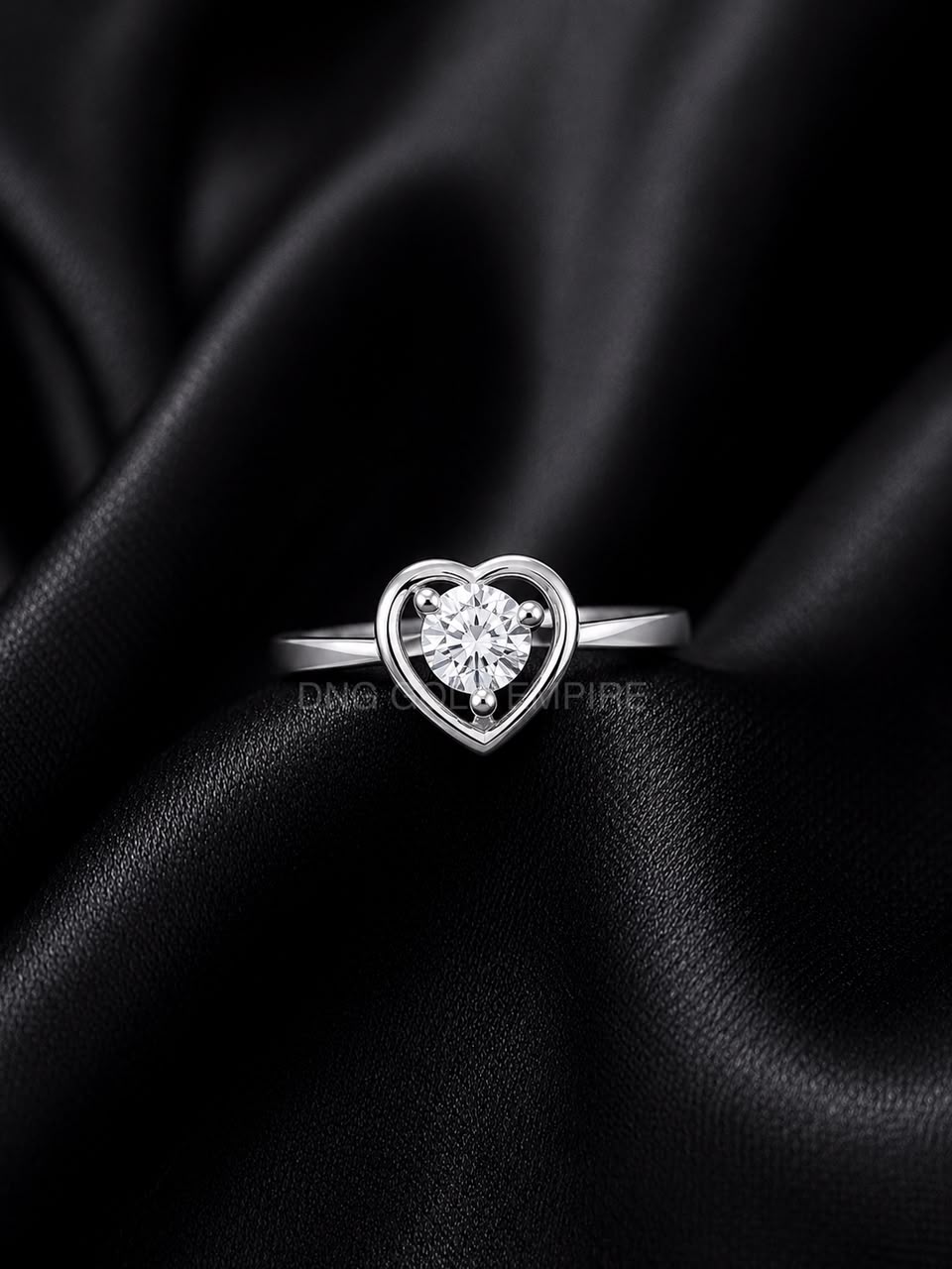 Cincin Love Batu Putih