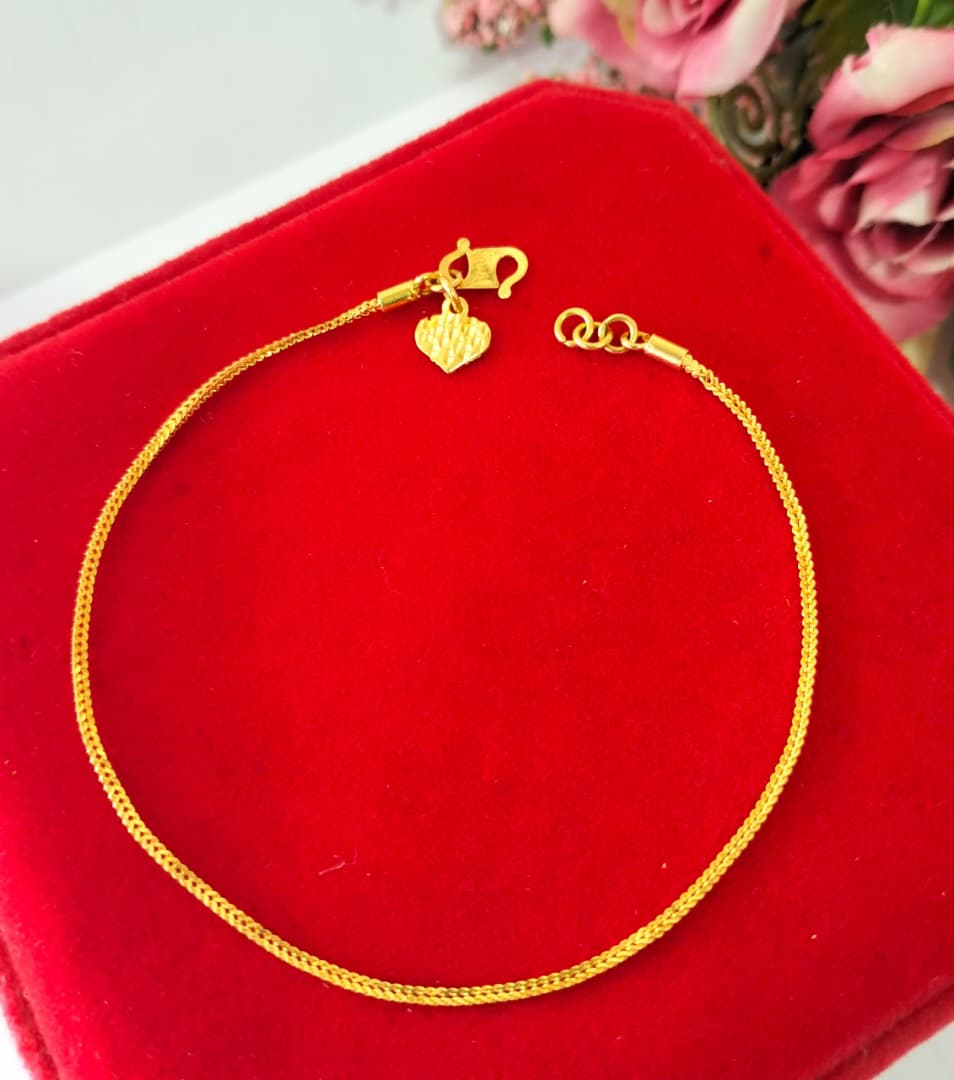 Rantai Tangan Belut Love